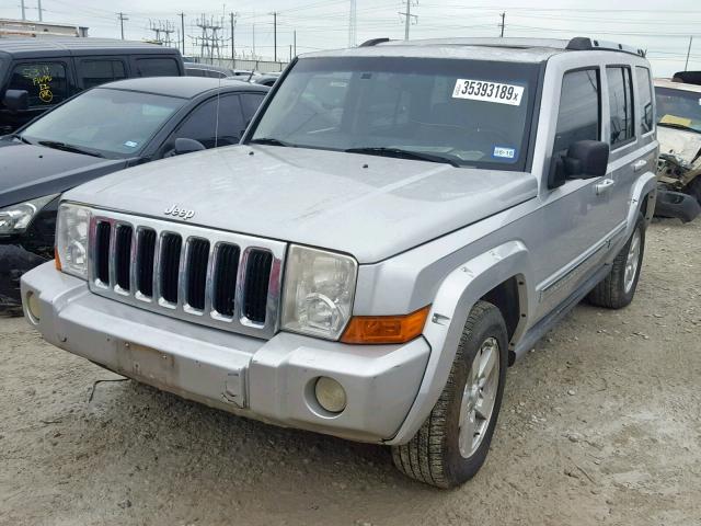 1J8HH58N46C283446 - 2006 JEEP COMMANDER SILVER photo 2