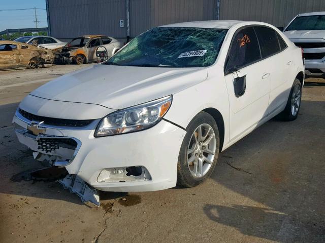 1G11C5SL2FF102057 - 2015 CHEVROLET MALIBU 1LT WHITE photo 2