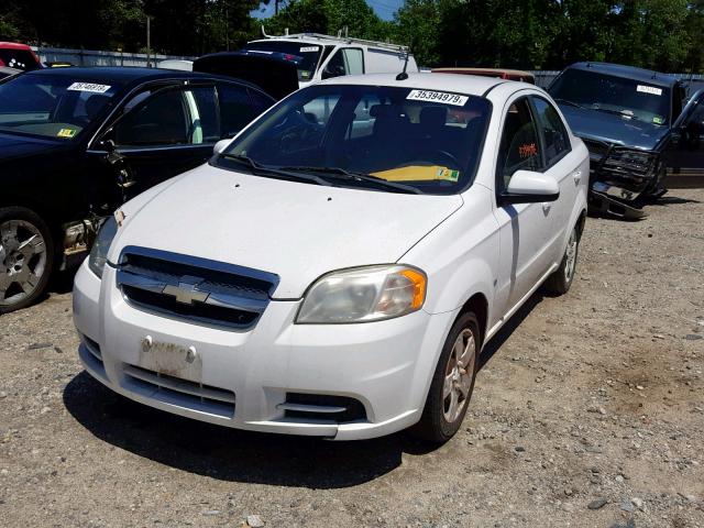 KL1TD56E89B390534 - 2009 CHEVROLET AVEO LS WHITE photo 2