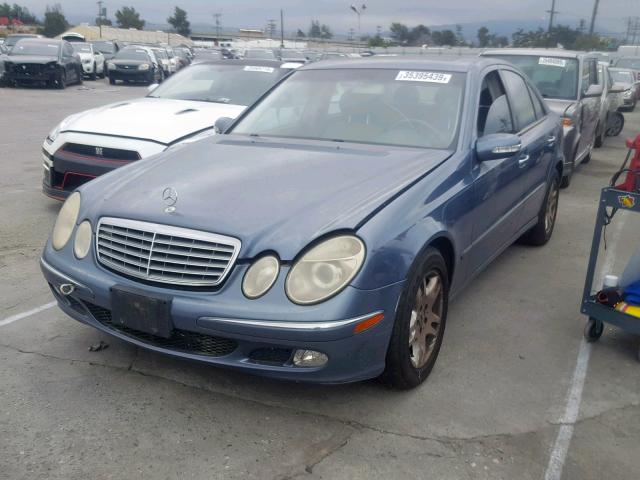 WDBUF65J44A584356 - 2004 MERCEDES-BENZ E 320 BLUE photo 2