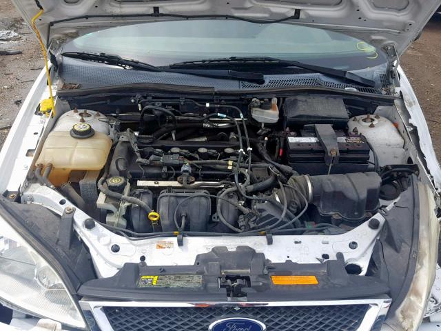 1FAFP31N97W332470 - 2007 FORD FOCUS ZX3 WHITE photo 7