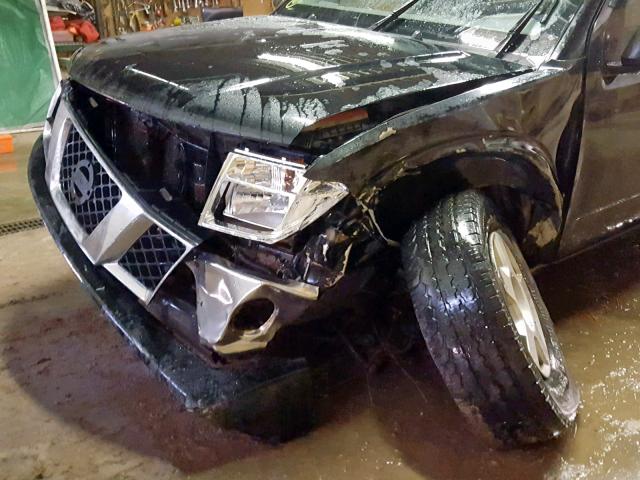 1N6AD07W96C421187 - 2006 NISSAN FRONTIER C BLACK photo 9