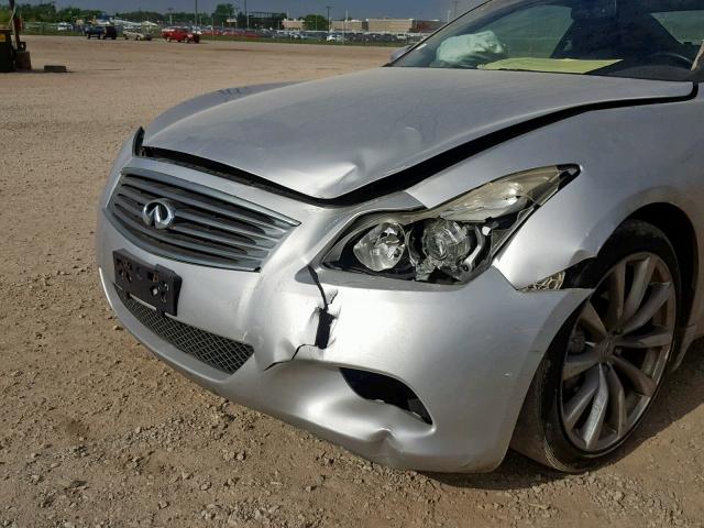 JNKCV64E08M125896 - 2008 INFINITI G37 BASE SILVER photo 9