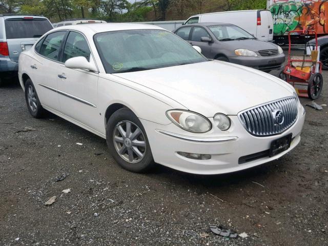 2G4WD582191237031 - 2009 BUICK LACROSSE C WHITE photo 1