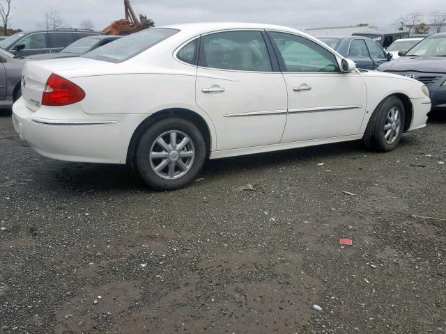 2G4WD582191237031 - 2009 BUICK LACROSSE C WHITE photo 4