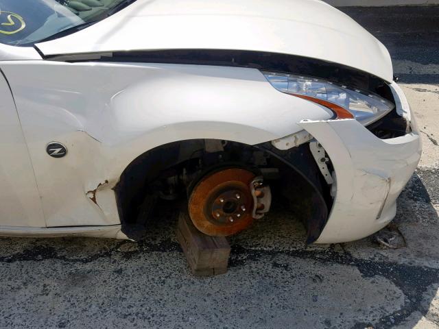 JN1AZ4EH5GM934810 - 2016 NISSAN 370Z BASE WHITE photo 9