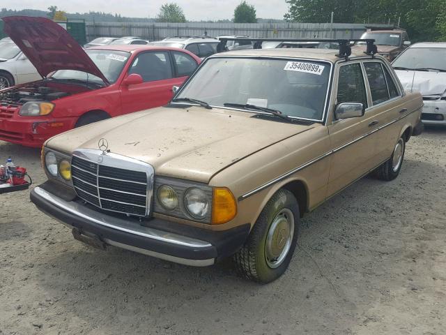 WDBAB23AXCB290012 - 1982 MERCEDES-BENZ 240 D GOLD photo 2