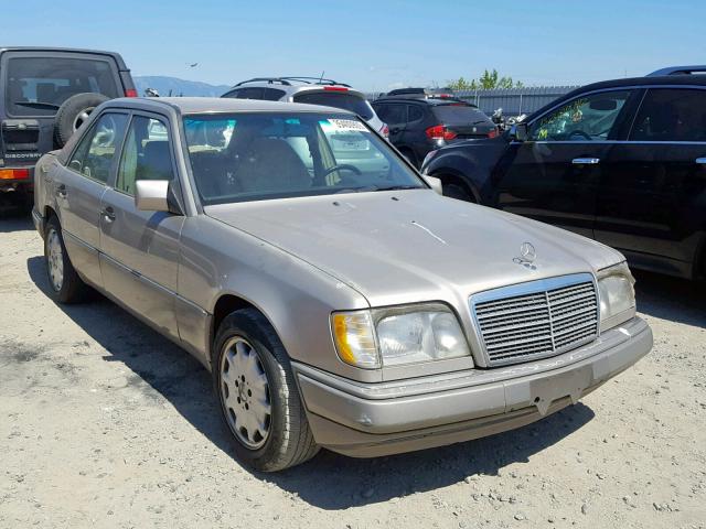 WDBEA32E3RC149266 - 1994 MERCEDES-BENZ E 320 SILVER photo 1