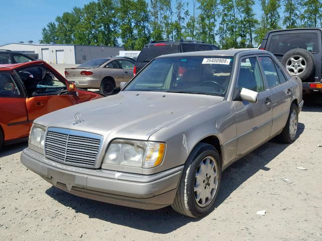 WDBEA32E3RC149266 - 1994 MERCEDES-BENZ E 320 SILVER photo 2