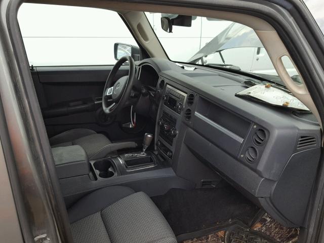 1J8HG48K48C159215 - 2008 JEEP COMMANDER GRAY photo 5