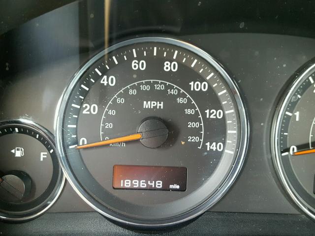 1J8HG48K48C159215 - 2008 JEEP COMMANDER GRAY photo 8