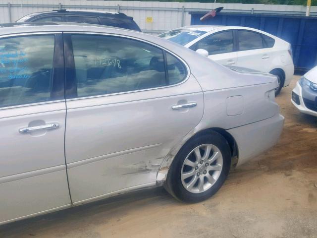 JTHBF30G525006886 - 2002 LEXUS ES 300 SILVER photo 9