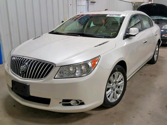 1G4GC5ER1DF254017 - 2013 BUICK LACROSSE WHITE photo 2