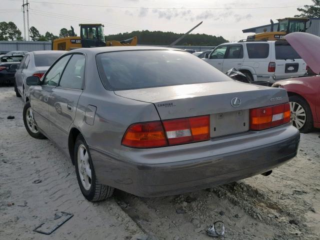 JT8BF28G5X0179570 - 1999 LEXUS ES 300 SILVER photo 3