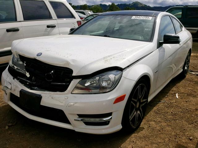 WDDGJ4HB5DF958200 - 2013 MERCEDES-BENZ C 250 WHITE photo 2