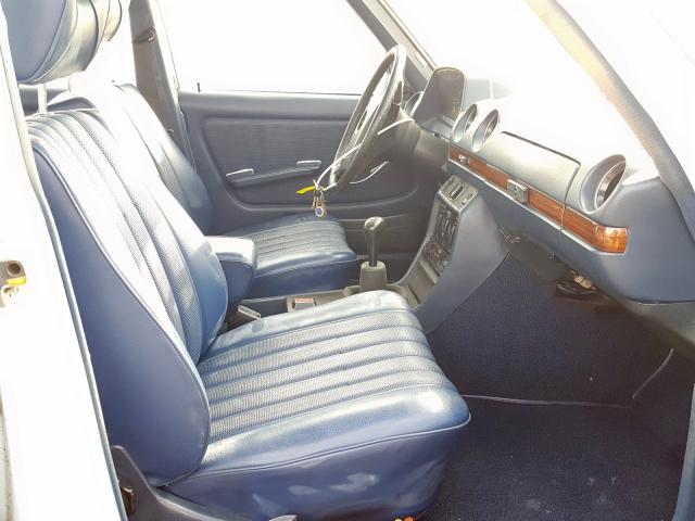 12312310040390 - 1977 MERCEDES-BENZ 240 D  photo 5