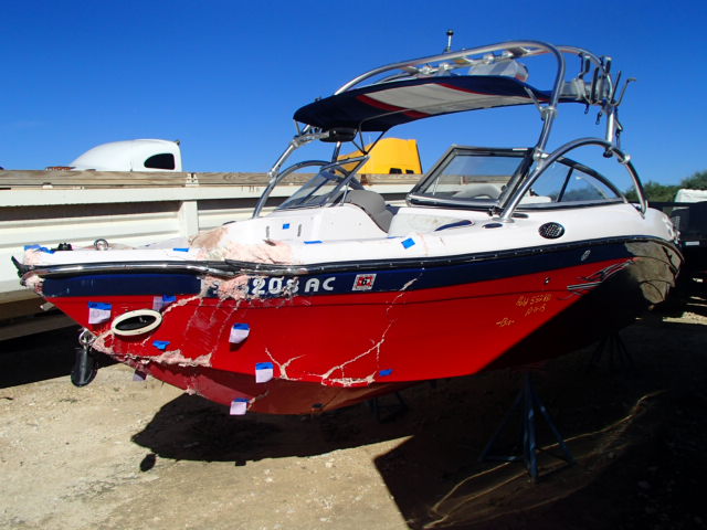 CTC68130C606 - 2006 CORR BOAT WHITE photo 2