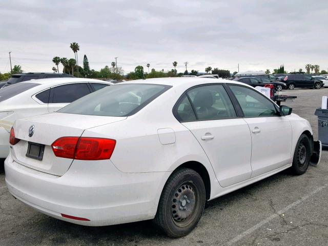 3VW2K7AJ5DM380052 - 2013 VOLKSWAGEN JETTA BASE WHITE photo 4