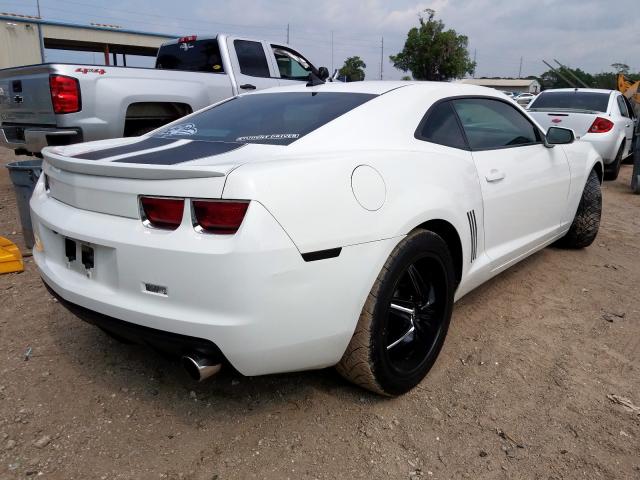 2G1FA1E35D9243811 - 2013 CHEVROLET CAMARO LS  photo 4