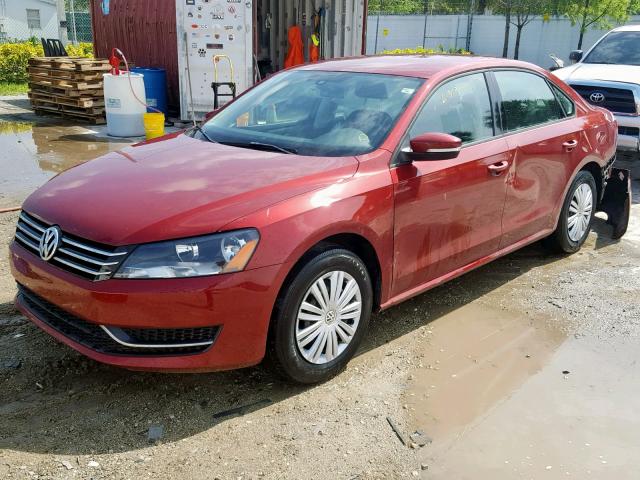 1VWAS7A36FC102679 - 2015 VOLKSWAGEN PASSAT S RED photo 2