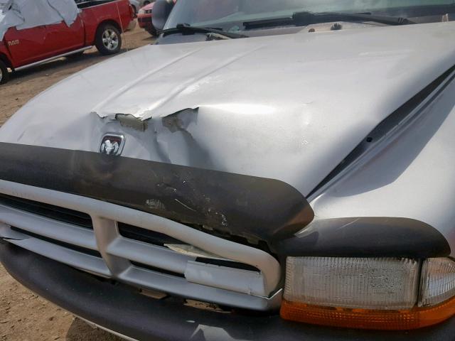 1B7HG2AN61S303875 - 2001 DODGE DAKOTA QUA SILVER photo 9