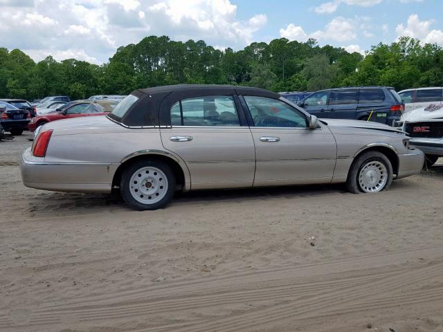 1LNHM81WXXY690789 - 1999 LINCOLN TOWN CAR E BEIGE photo 9