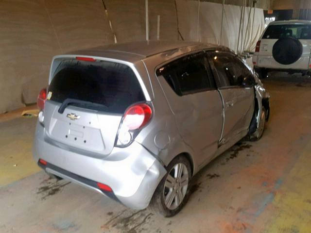 KL8CD6S91FC751513 - 2015 CHEVROLET SPARK 1LT SILVER photo 4