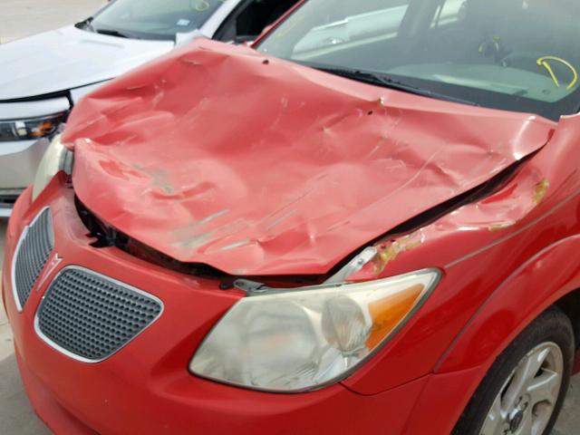 5Y2SL63865Z416075 - 2005 PONTIAC VIBE RED photo 9