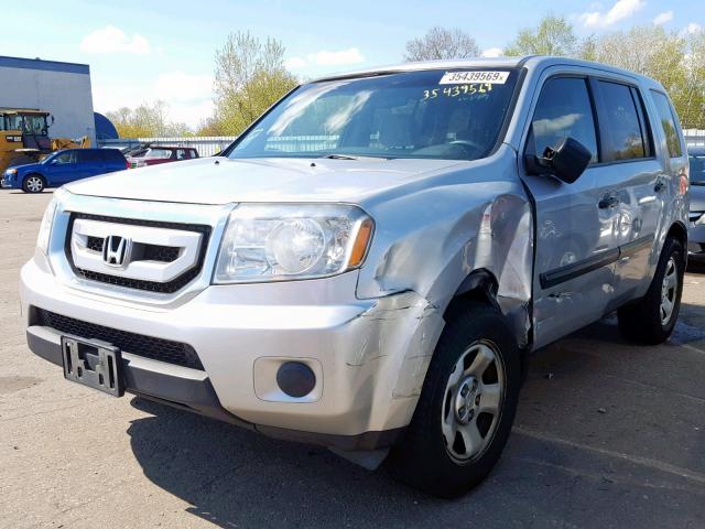 5FNYF4H25BB082181 - 2011 HONDA PILOT LX SILVER photo 2