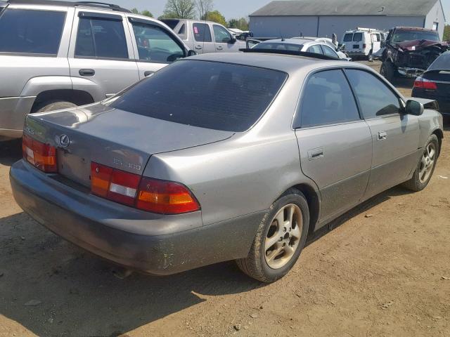 JT8BF22G6V0041347 - 1997 LEXUS ES 300 GRAY photo 4