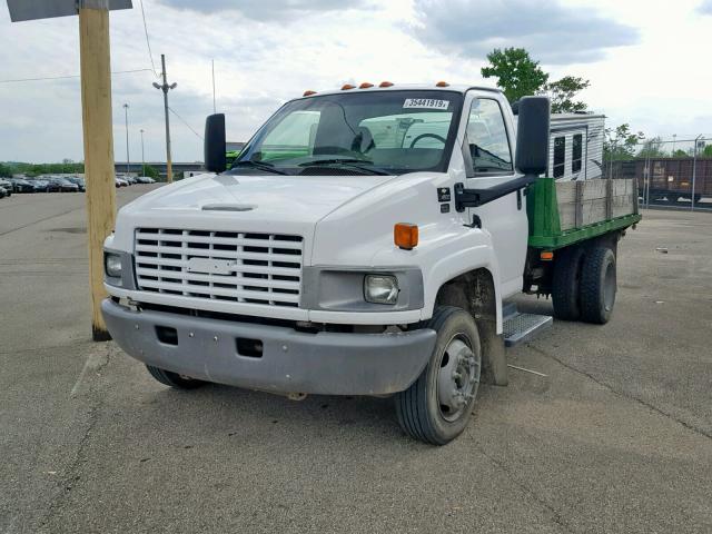 1GBE4C1194F507277 - 2004 CHEVROLET C4500 C4C0 WHITE photo 2