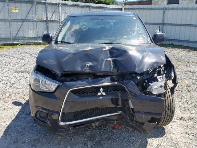 JA4AP3AU5BZ004279 - 2011 MITSUBISHI OUTLANDER BLACK photo 9