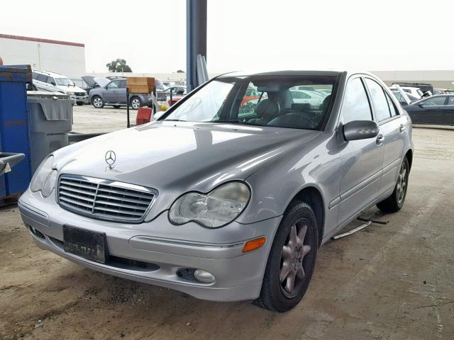 WDBRF61JX2F183244 - 2002 MERCEDES-BENZ C 240 SILVER photo 2