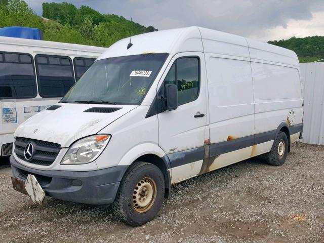 WD3PE8CB4B5609846 - 2011 MERCEDES-BENZ SPRINTER 2 WHITE photo 9