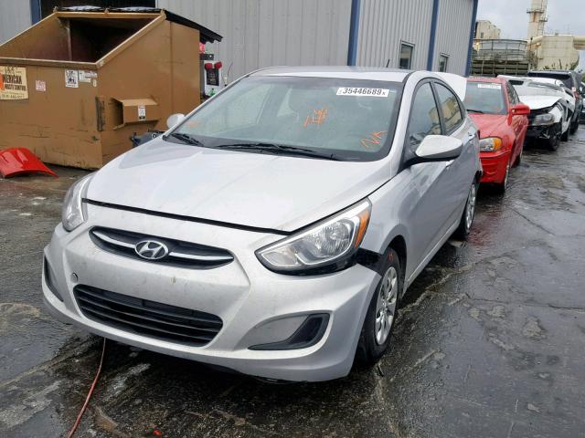 KMHCT4AE7GU046168 - 2016 HYUNDAI ACCENT SE SILVER photo 2