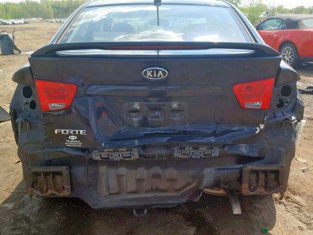 KNAFU4A21C5477479 - 2012 KIA FORTE EX BLACK photo 9