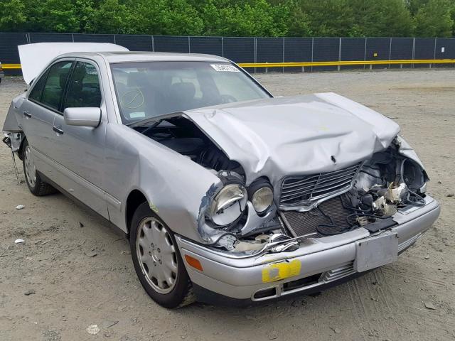 WDBJF65H4XA924626 - 1999 MERCEDES-BENZ E 320 SILVER photo 1