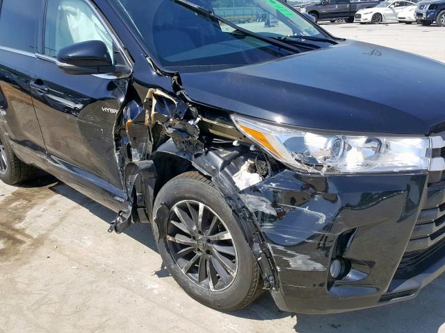 5TDJGRFH1JS052219 - 2018 TOYOTA HIGHLANDER BLACK photo 9