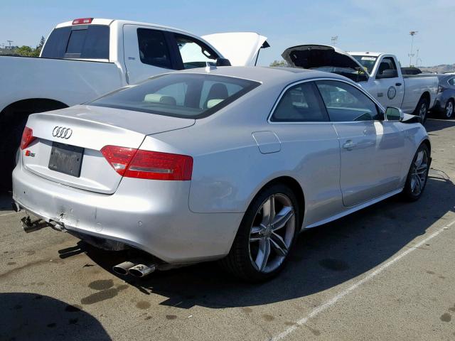 WAUVVAFR5BA074303 - 2011 AUDI S5 PRESTIG SILVER photo 4