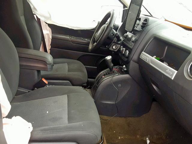 1C4NJDBB0GD723116 - 2016 JEEP COMPASS SP WHITE photo 5