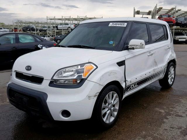 KNDJT2A23B7710804 - 2011 KIA SOUL + WHITE photo 2