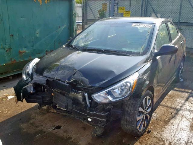 KMHCT4AE1HU361355 - 2017 HYUNDAI ACCENT SE BLACK photo 2