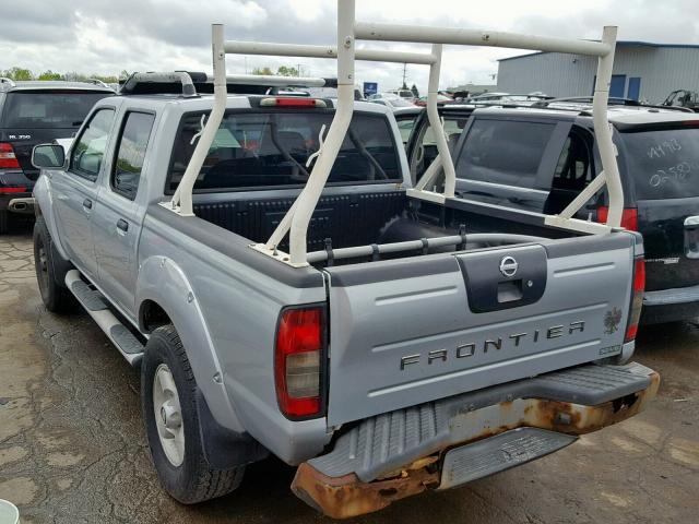 1N6ED27TX2C365323 - 2002 NISSAN FRONTIER C SILVER photo 3