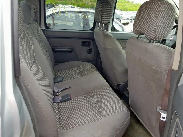 1N6ED27TX2C365323 - 2002 NISSAN FRONTIER C SILVER photo 6