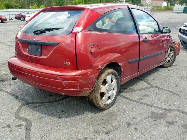 3FAHP31313R104001 - 2003 FORD FOCUS ZX3 RED photo 4