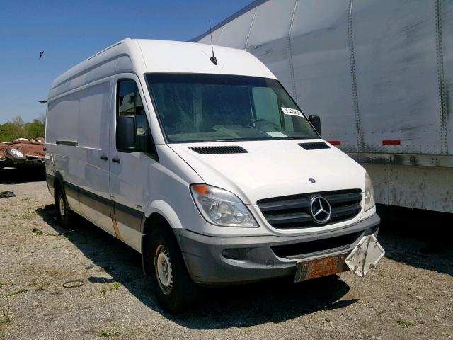 WD3PE8CB0B5587022 - 2011 MERCEDES-BENZ SPRINTER 2 WHITE photo 1