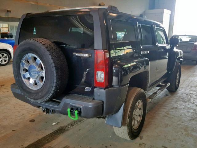 5GTDN136568305487 - 2006 HUMMER H3 BLACK photo 4