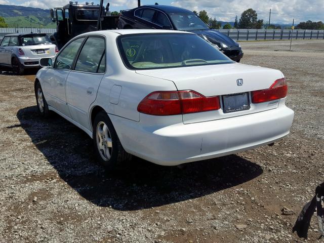 1HGCG1651WA056020 - 1998 HONDA ACCORD EX  photo 3