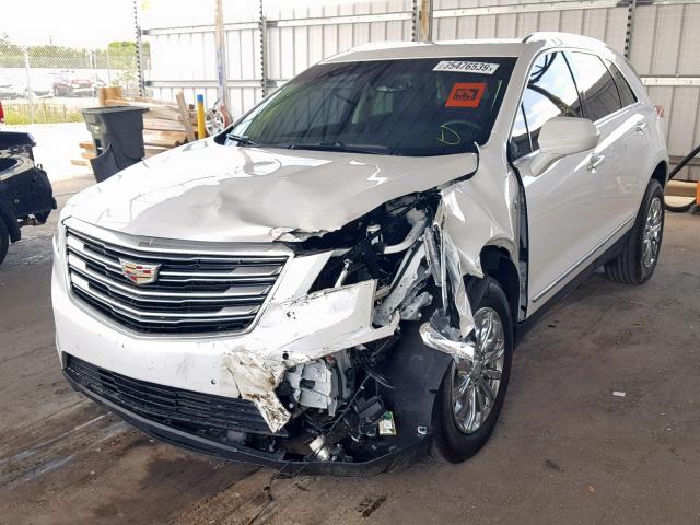 1GYKNBRS5HZ224893 - 2017 CADILLAC XT5 LUXURY WHITE photo 2