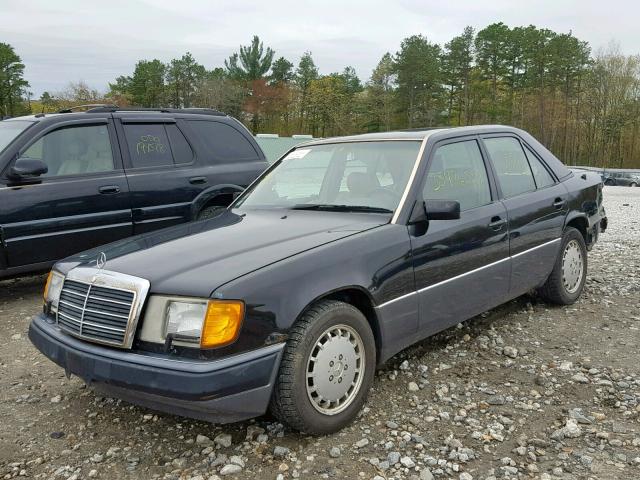 WDBEA28E6PB870976 - 1993 MERCEDES-BENZ 300 E 2.8 BLACK photo 2